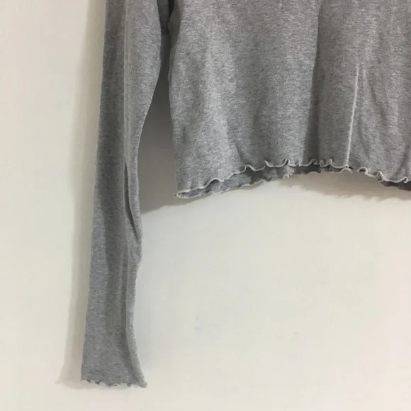 Brandy Melville Wynn top in Gray - Picture 6 of 12